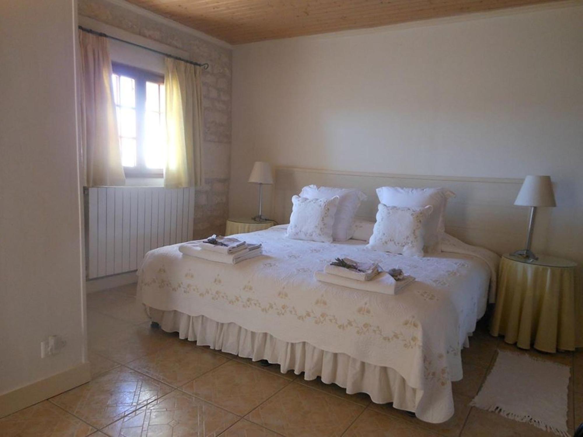 Bed and Breakfast La Cour des Cloches à Mainxe Extérieur photo
